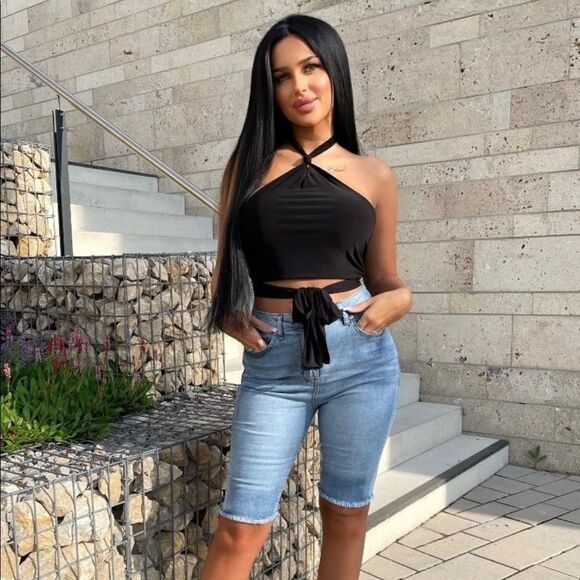 Slinky halter top  - Picture 1 of 4